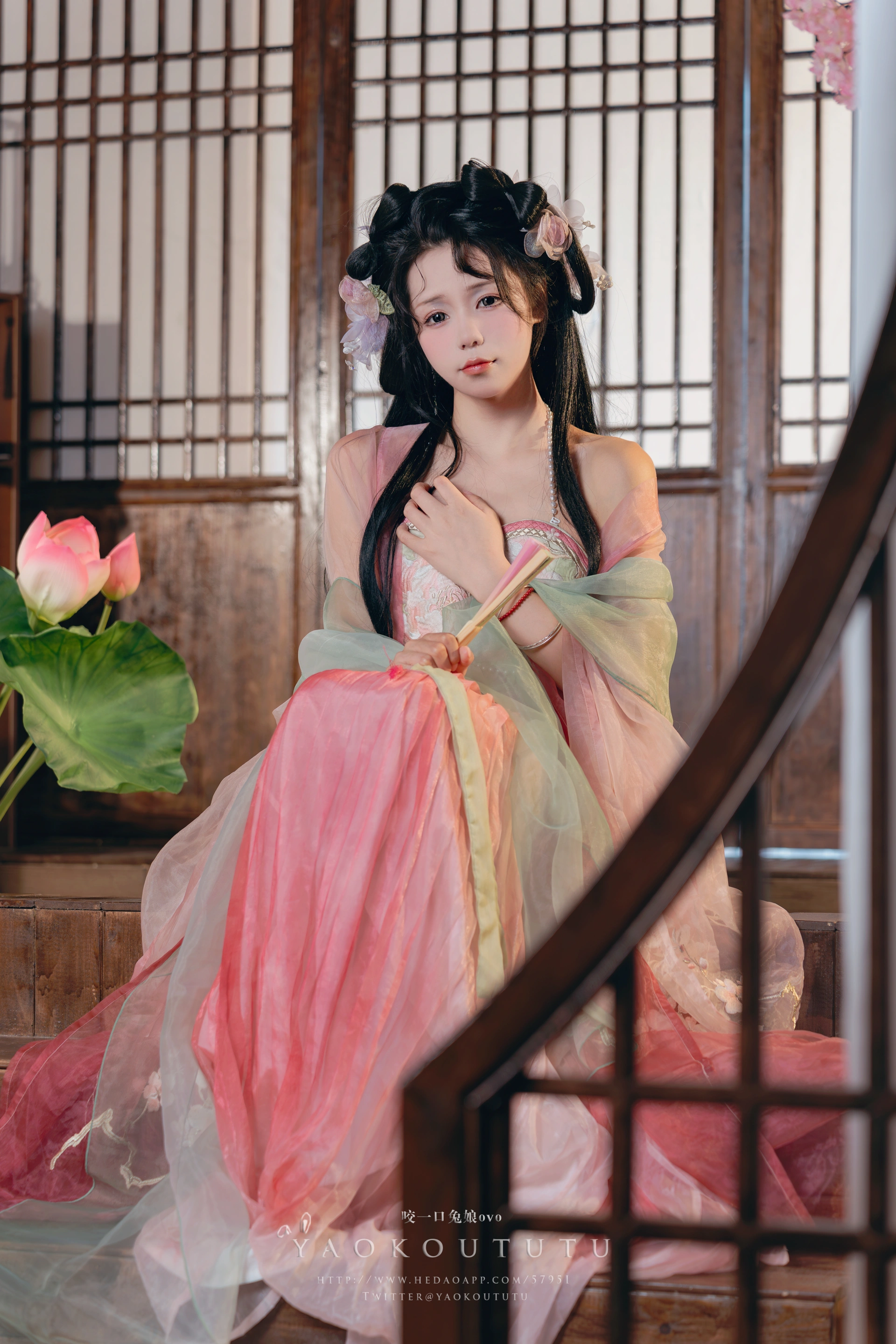 咬一口兔娘(黏黏团子兔) – NO.069 八月订阅『醉倒荷塘边』&游园惊梦 0